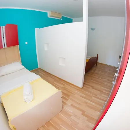 Room Dora Varos 3*